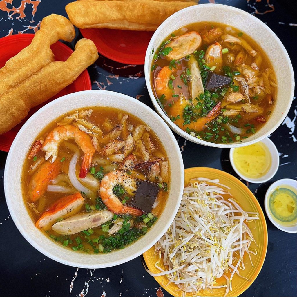 Top 10 quán bánh canh ghẹ vũng tàu bình dân, giá rẻ, đông khách